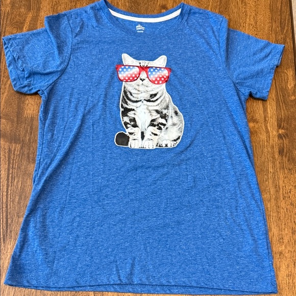 Tops - Blue Cat Graphic T-Shirt